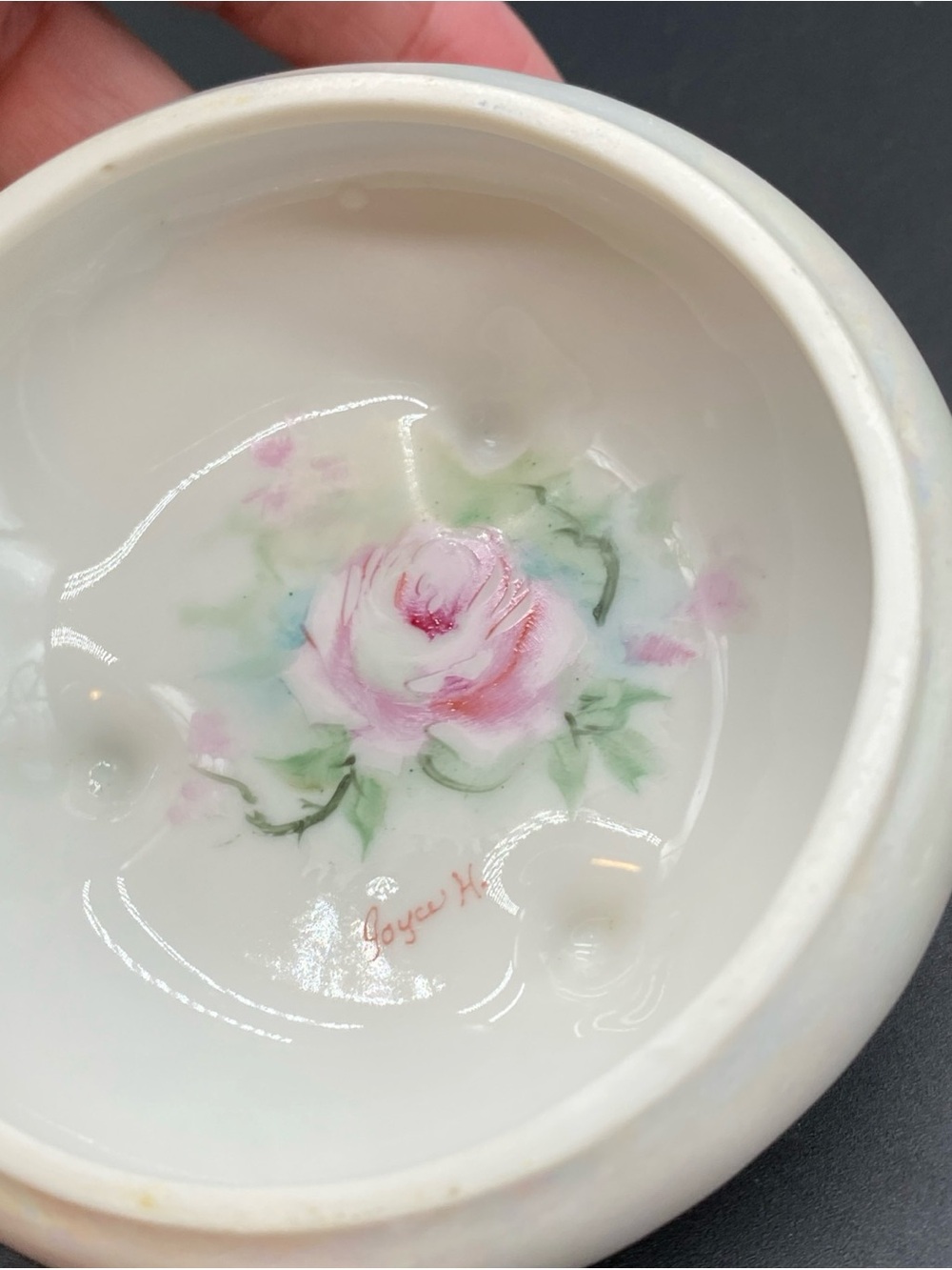 Hand painted Trinket/Powder Box Lidded Footed - Picture 7 of 10
